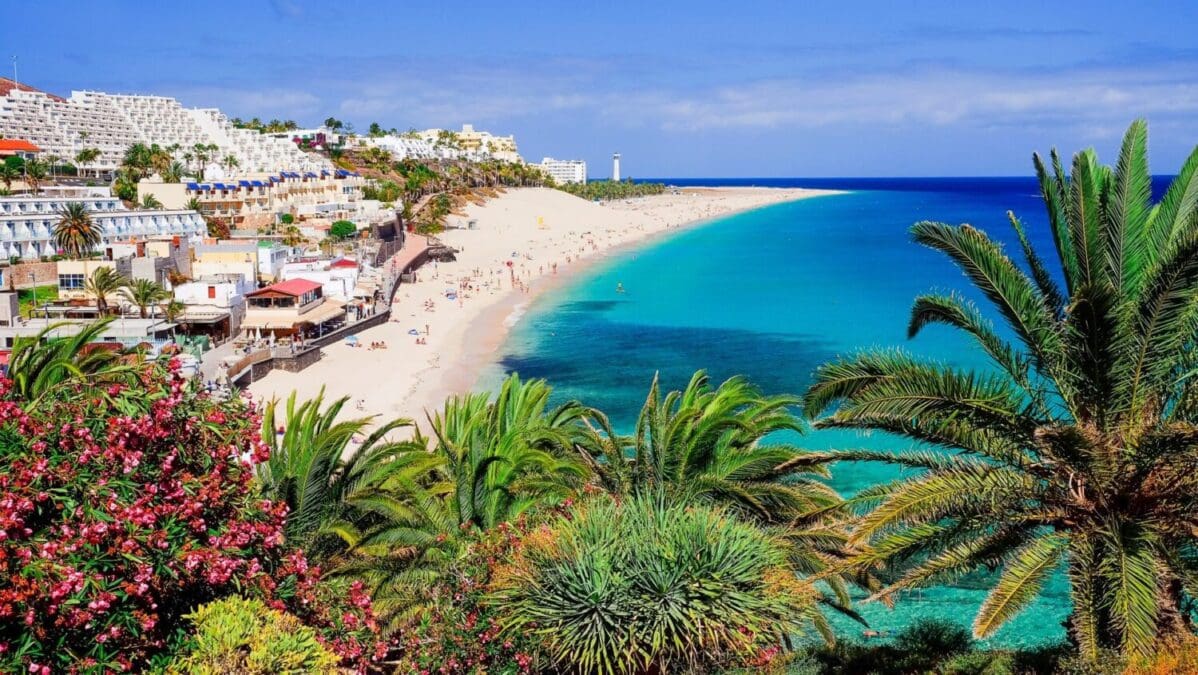 The Germans stormed Mallorca, Lufthansa released jumbo jets